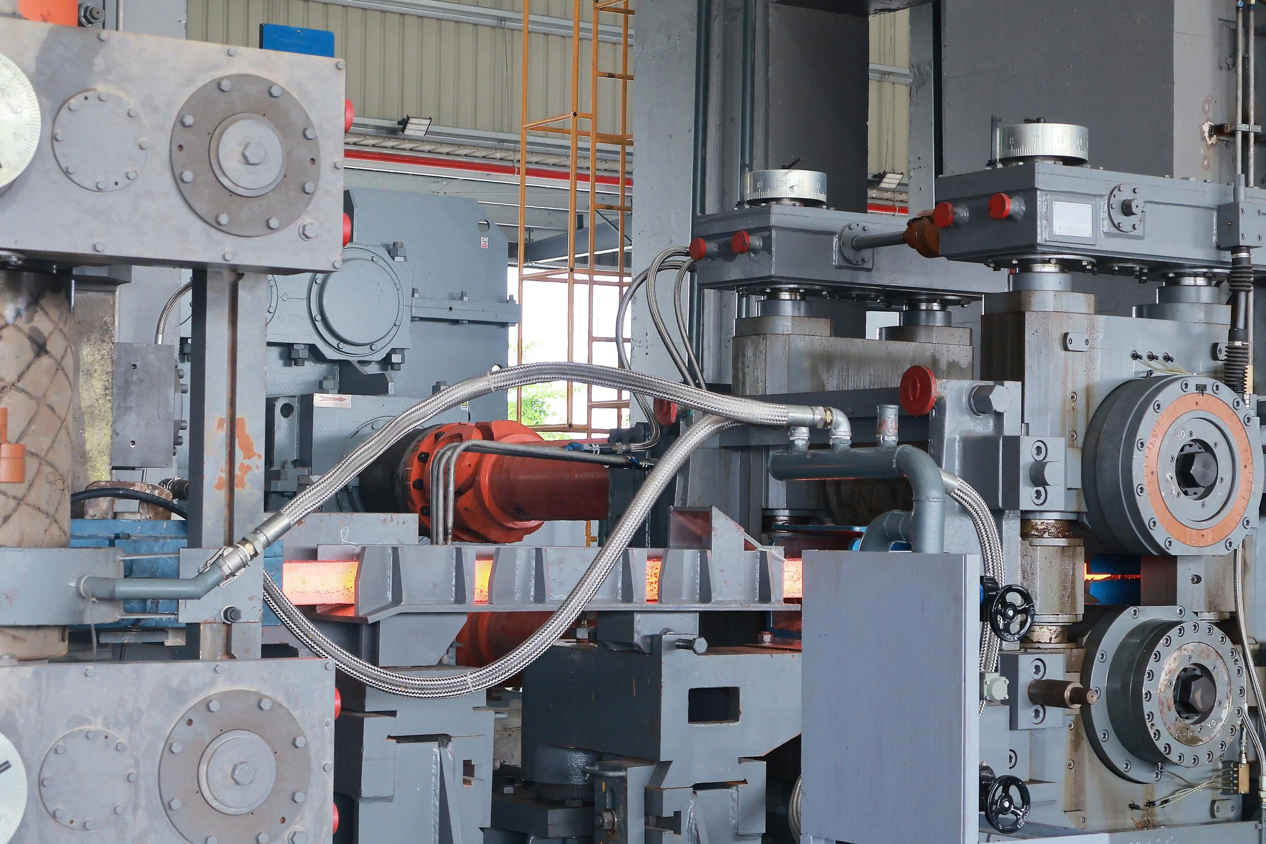 Vinasteel sản xuất thử thành công thép vằn D10 trên 4 mác thép Grade40, CB300V, CB400V, CB500V